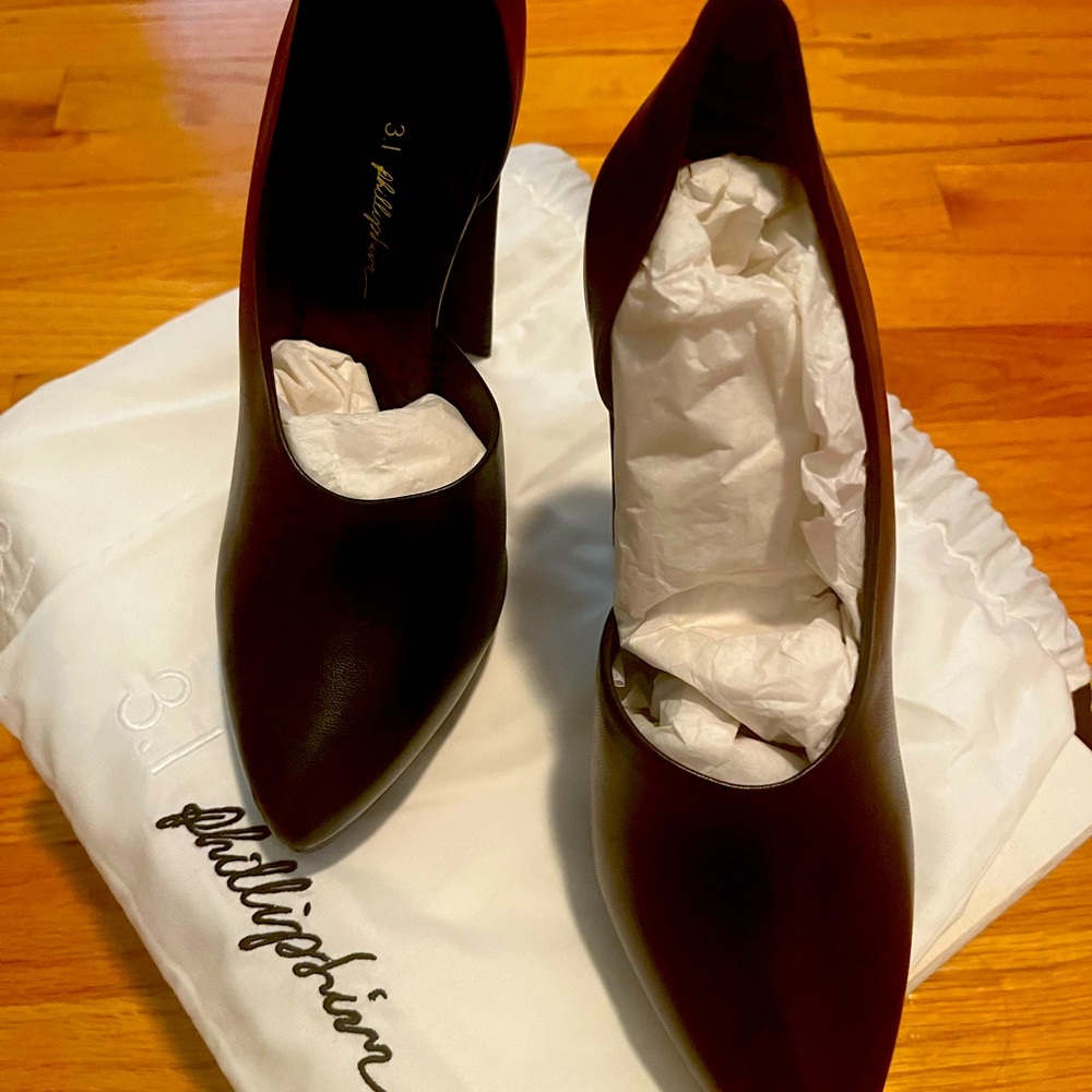BRAND NEW. **3.1  PHILLIPHIRE. Black high heels, 4 inches size 7